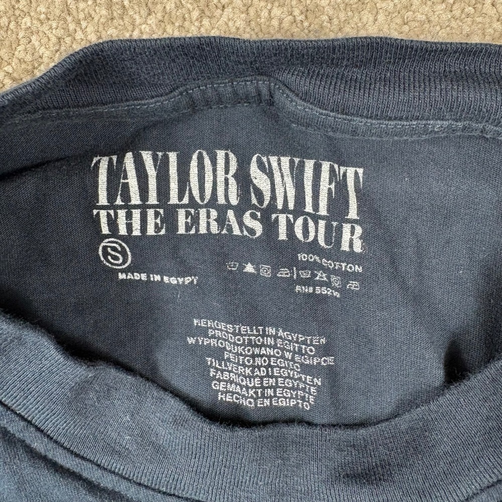 Taylor Swift The Eras Tour Black Long Sleeve Graphic T-Shirt Small - Picture 5 of 7